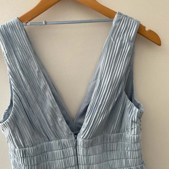 Lulus Melitta Light Blue Plisse Pleated Sash V-Neck Sleeveless Maxi Dress NWT M - Picture 7 of 13